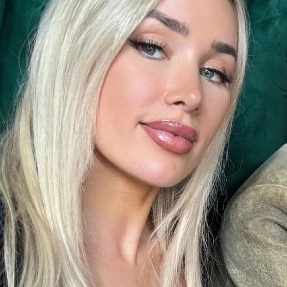 Meet your Posher, Violeta